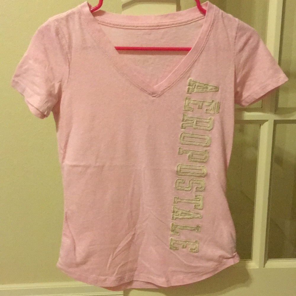 Aéropostale V-Neck Shirt